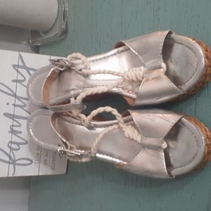 TORY BURCH WEDGES SZ 9.5